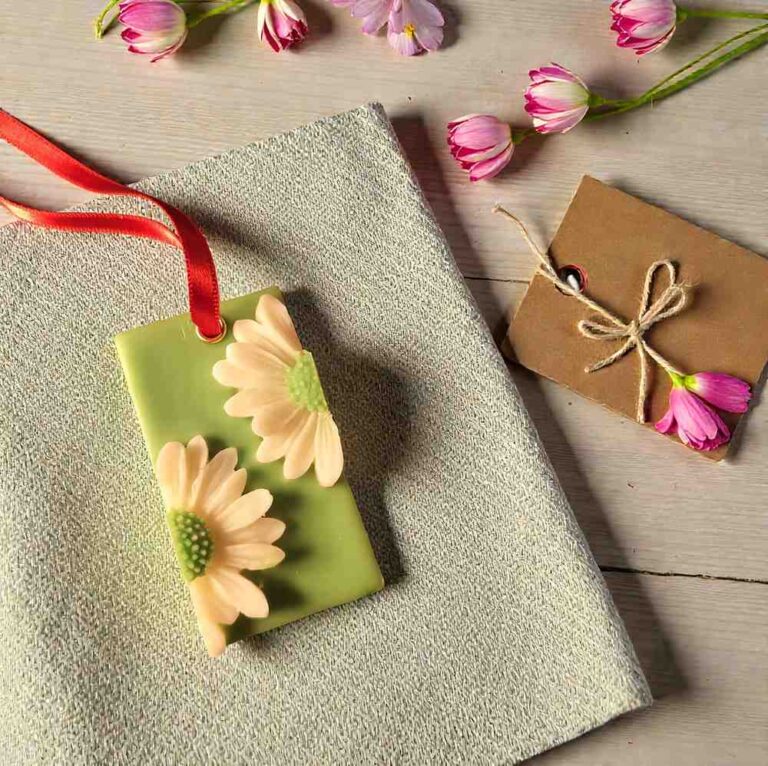 DaisyWhisperWaxSachet (2)